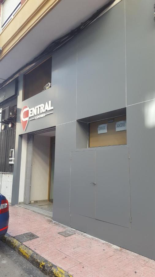 Hotel Central Торевиеха Екстериор снимка