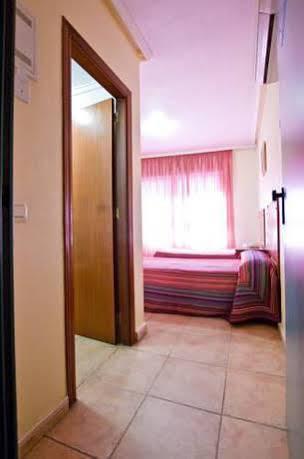 Hotel Central Торевиеха Екстериор снимка