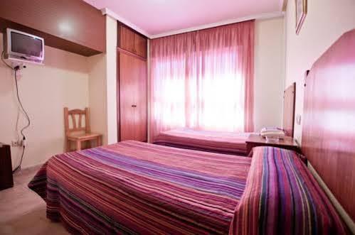 Hotel Central Торевиеха Екстериор снимка