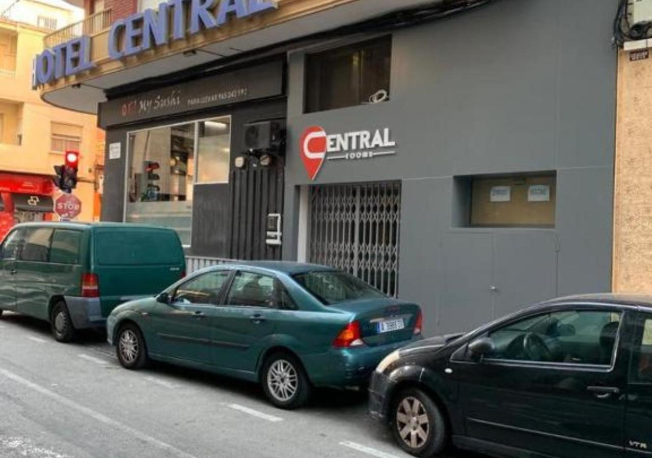 Hotel Central Торевиеха Екстериор снимка