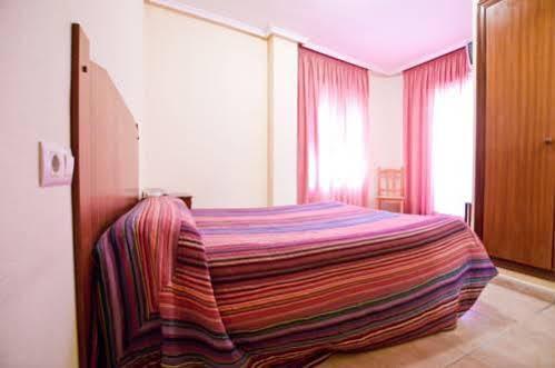 Hotel Central Торевиеха Екстериор снимка