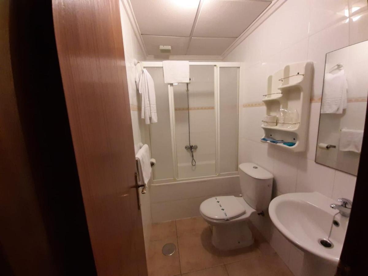 Hotel Central Торевиеха Екстериор снимка
